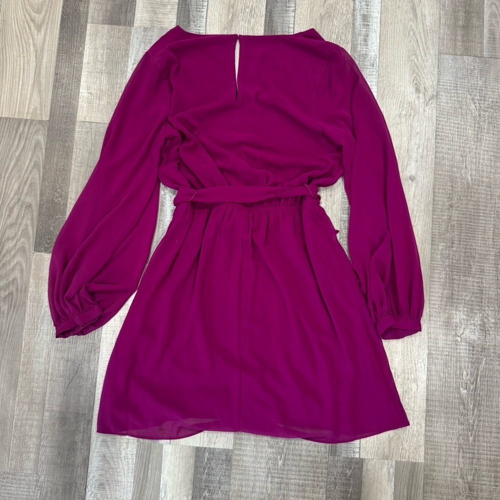 Express magenta tie waist long sleeve blouson dress ❤️ - Picture 6 of 8